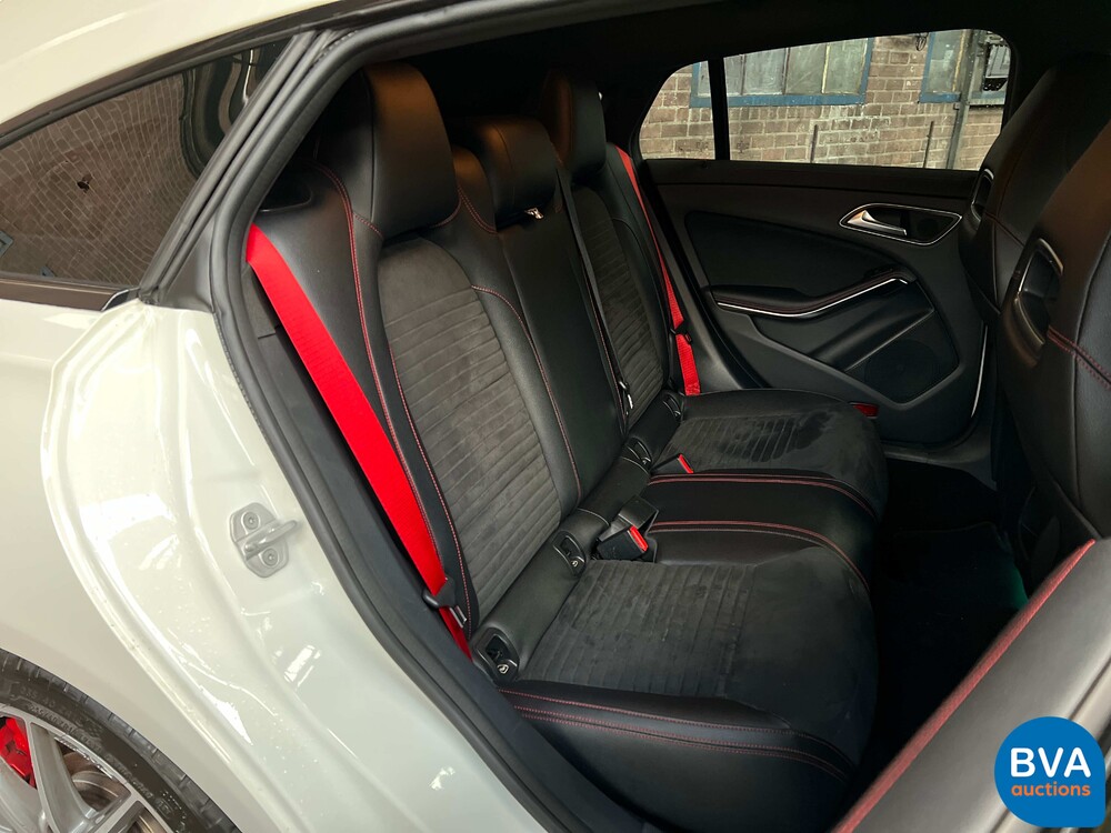 Mercedes-Benz CLA 45 AMG Shooting Brake 4matic CLA45 381pk FACELIFT, J-885-RZ.