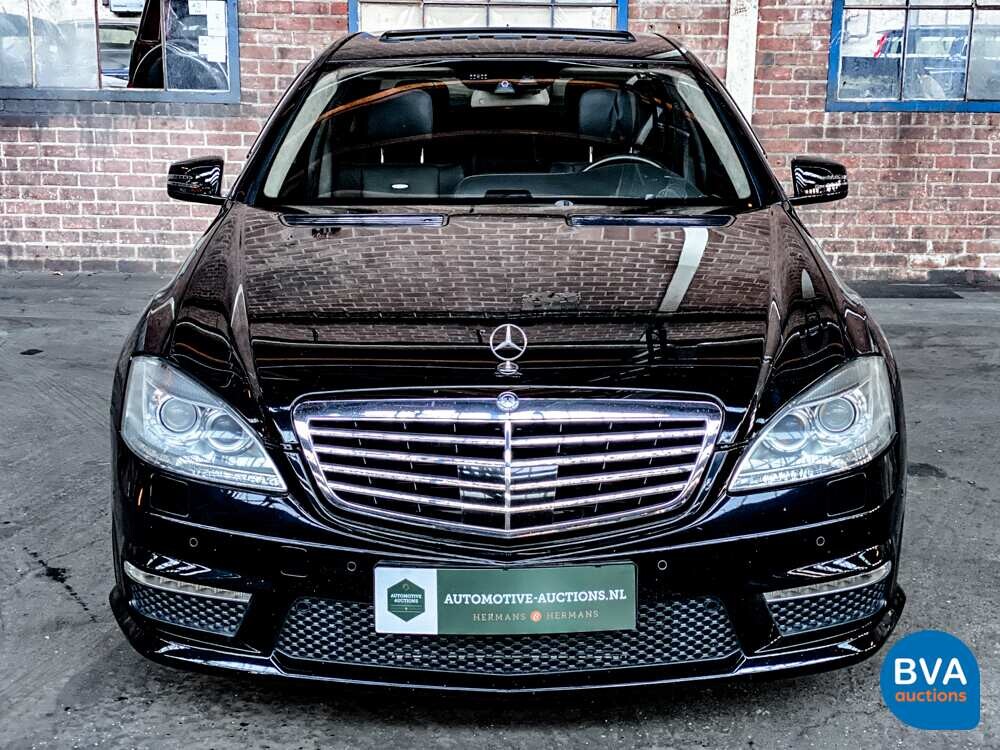 Mercedes S63 AMG Lang 5.5 V8 544pk 2013