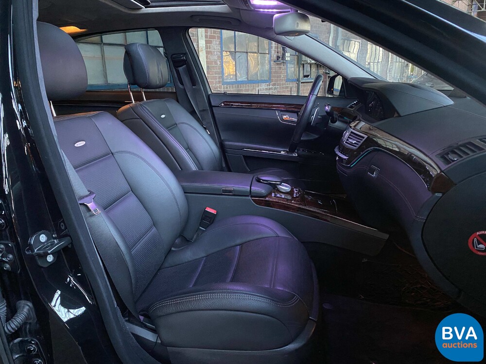 Mercedes S63 AMG Lang 5.5 V8 544pk 2013