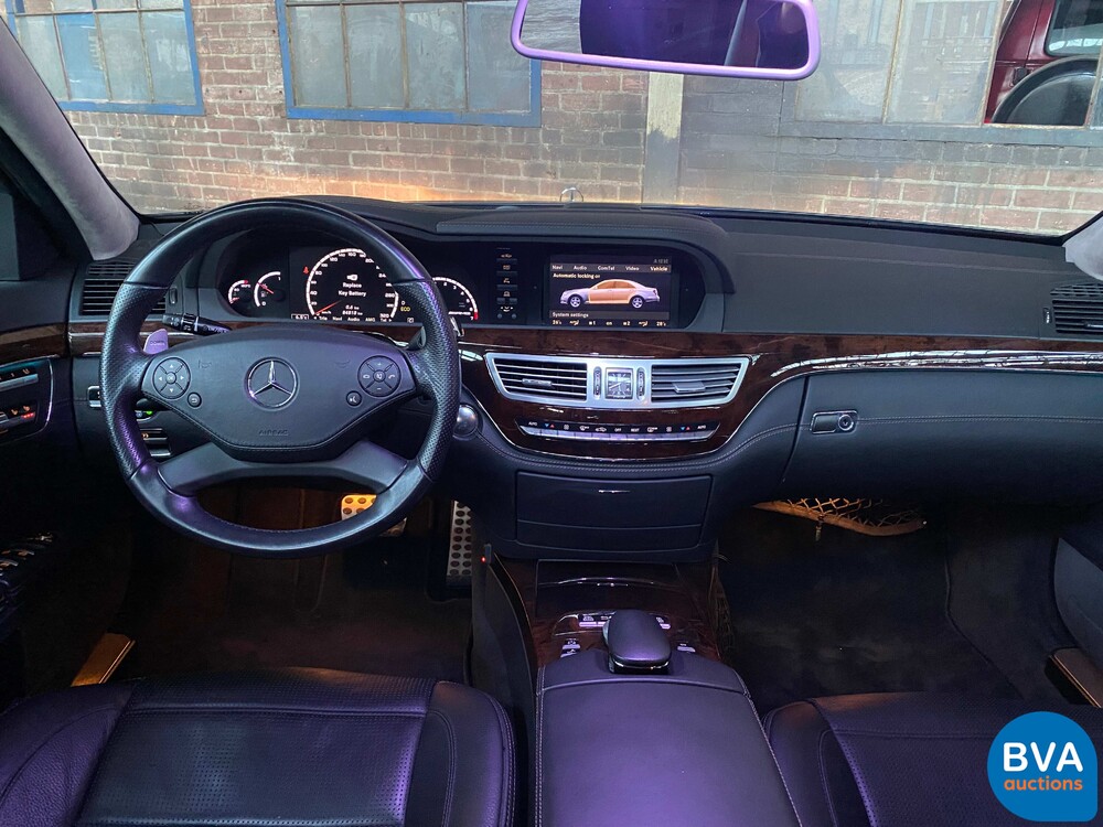 Mercedes S63 AMG Lang 5.5 V8 544pk 2013