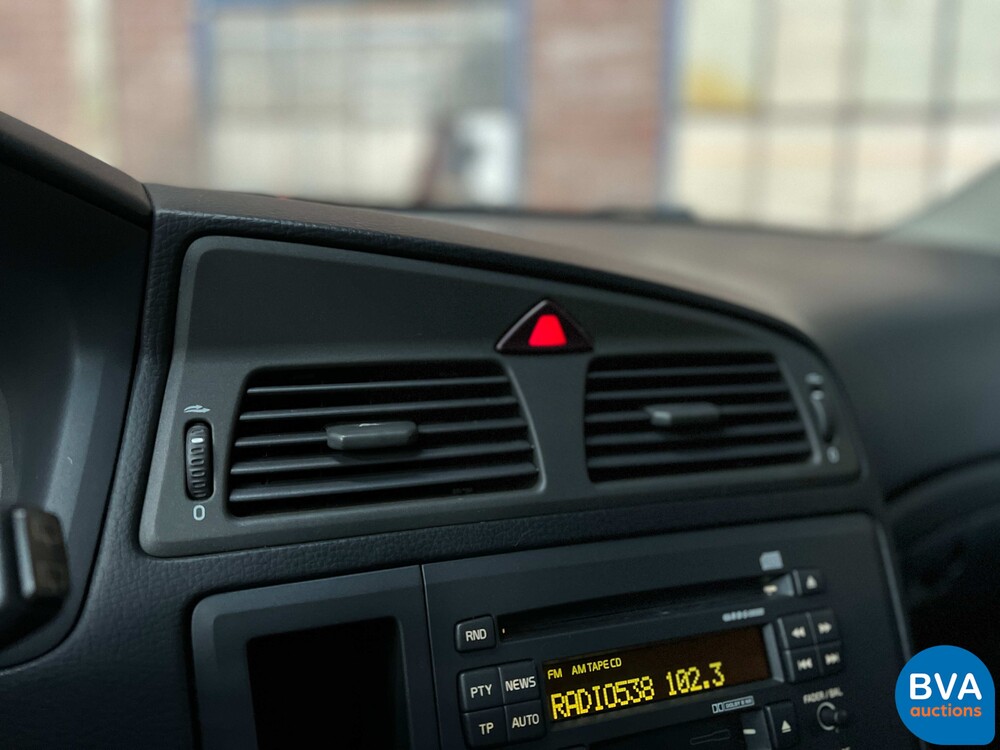 Volvo V70 Cross Country 2.4t 200pk 2002 -Org. NL-, 02-JH-LG