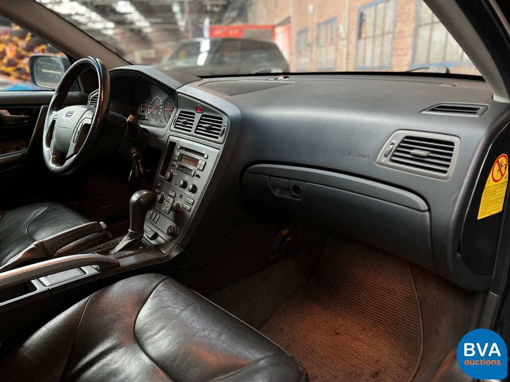 Volvo V70 Cross Country 2.4t 200pk 2002 -Org. NL-, 02-JH-LG