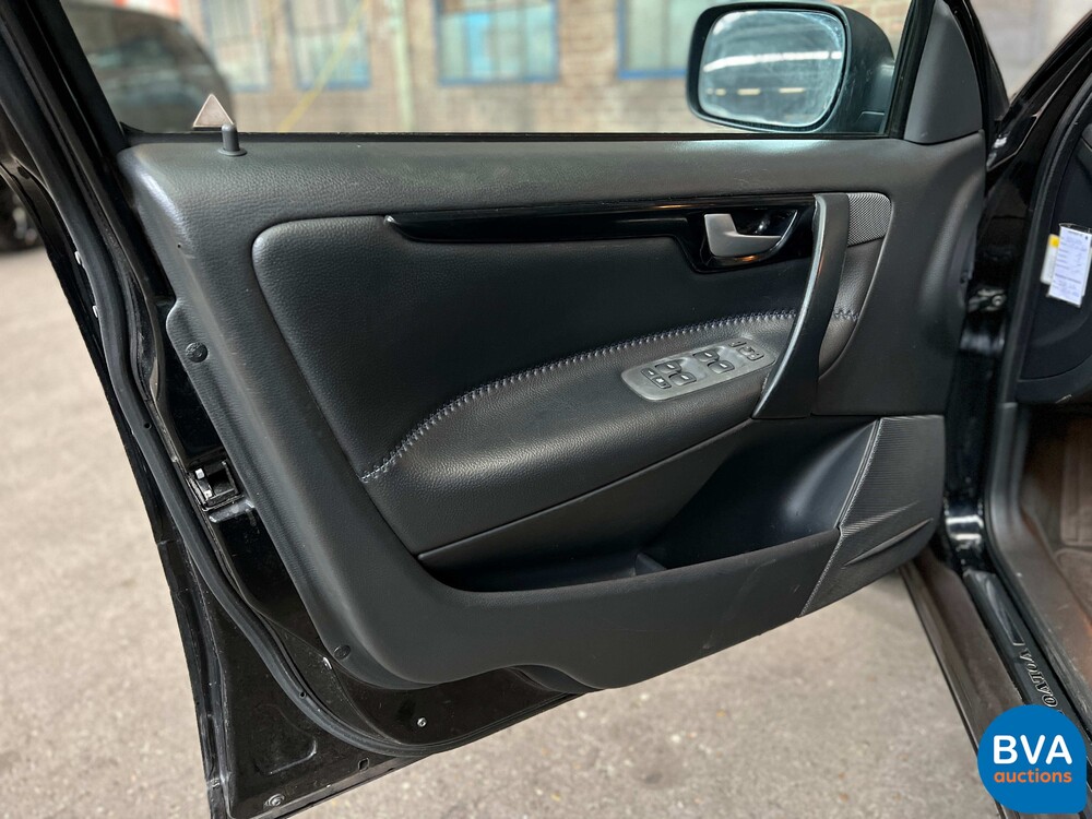 Volvo V70 Cross Country 2.4t 200pk 2002 -Org. NL-, 02-JH-LG