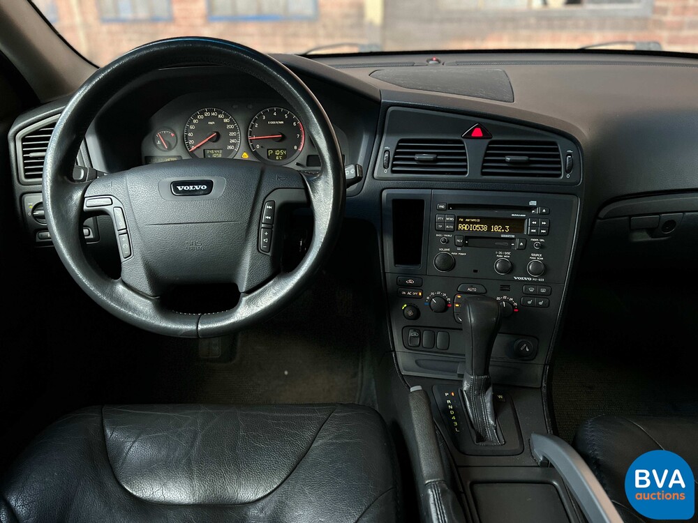 Volvo V70 Cross Country 2.4t 200pk 2002 -Org. NL-, 02-JH-LG