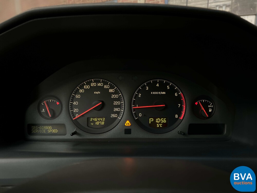 Volvo V70 Cross Country 2.4t 200pk 2002 -Org. NL-, 02-JH-LG