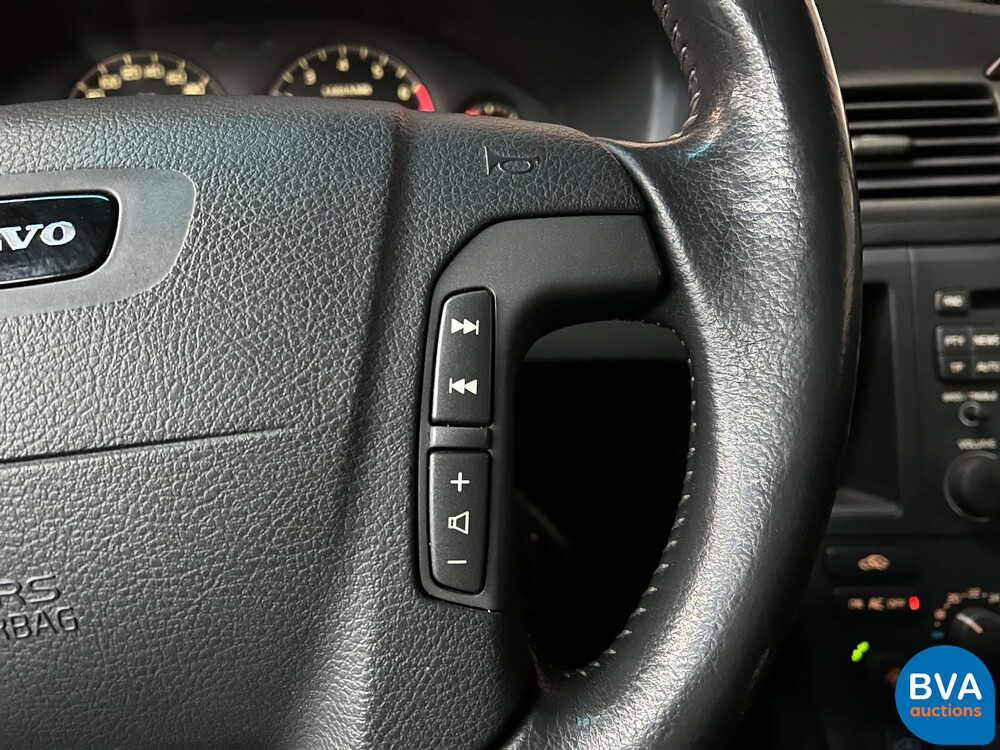 Volvo V70 Cross Country 2.4t 200pk 2002 -Org. NL-, 02-JH-LG