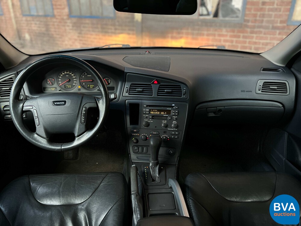 Volvo V70 Cross Country 2.4t 200pk 2002 -Org. NL-, 02-JH-LG