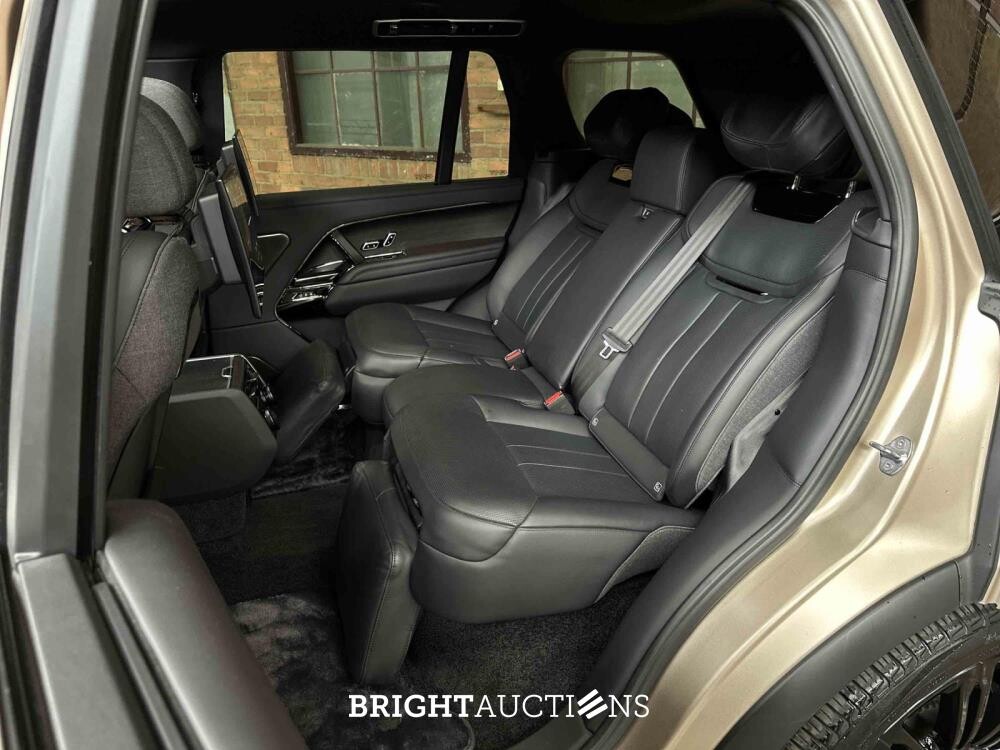 Land Rover Range Rover P530 LWB SV 4.4 V8 530pk 2023 (Fabrieksgarantie)