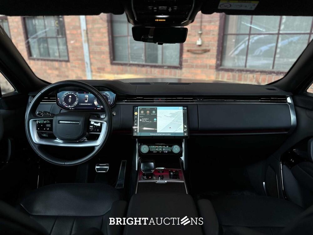 Land Rover Range Rover P530 LWB SV 4.4 V8 530pk 2023 (Fabrieksgarantie)