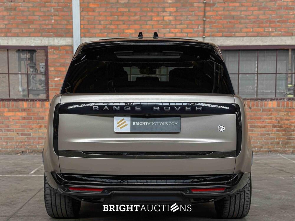 Land Rover Range Rover P530 LWB SV 4.4 V8 530pk 2023 (Fabrieksgarantie)