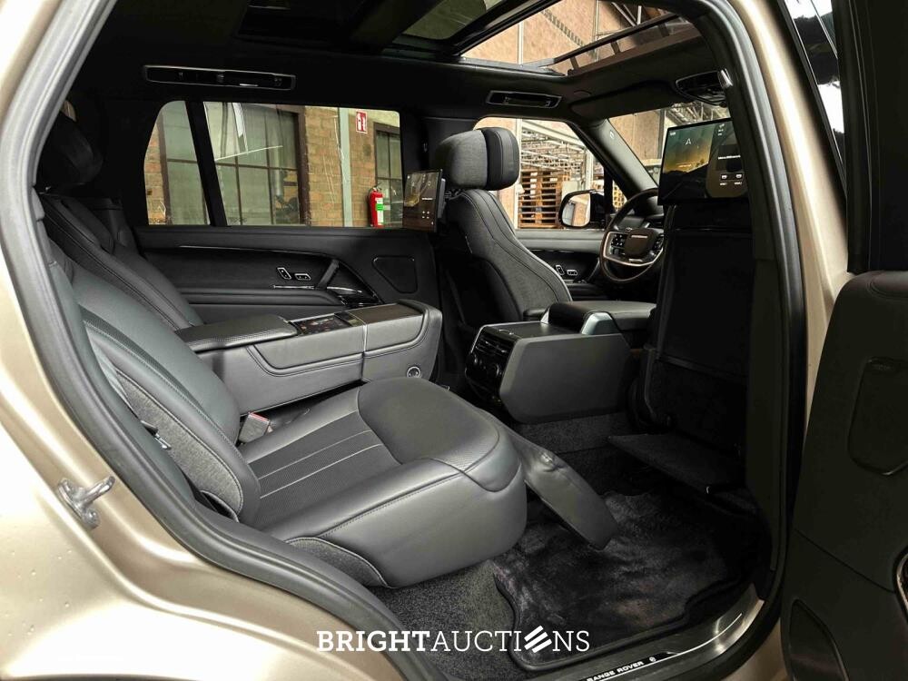 Land Rover Range Rover P530 LWB SV 4.4 V8 530pk 2023 (Fabrieksgarantie)