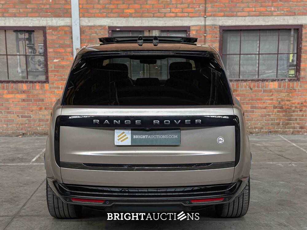 Land Rover Range Rover P530 LWB SV 4.4 V8 530pk 2023 (Fabrieksgarantie)