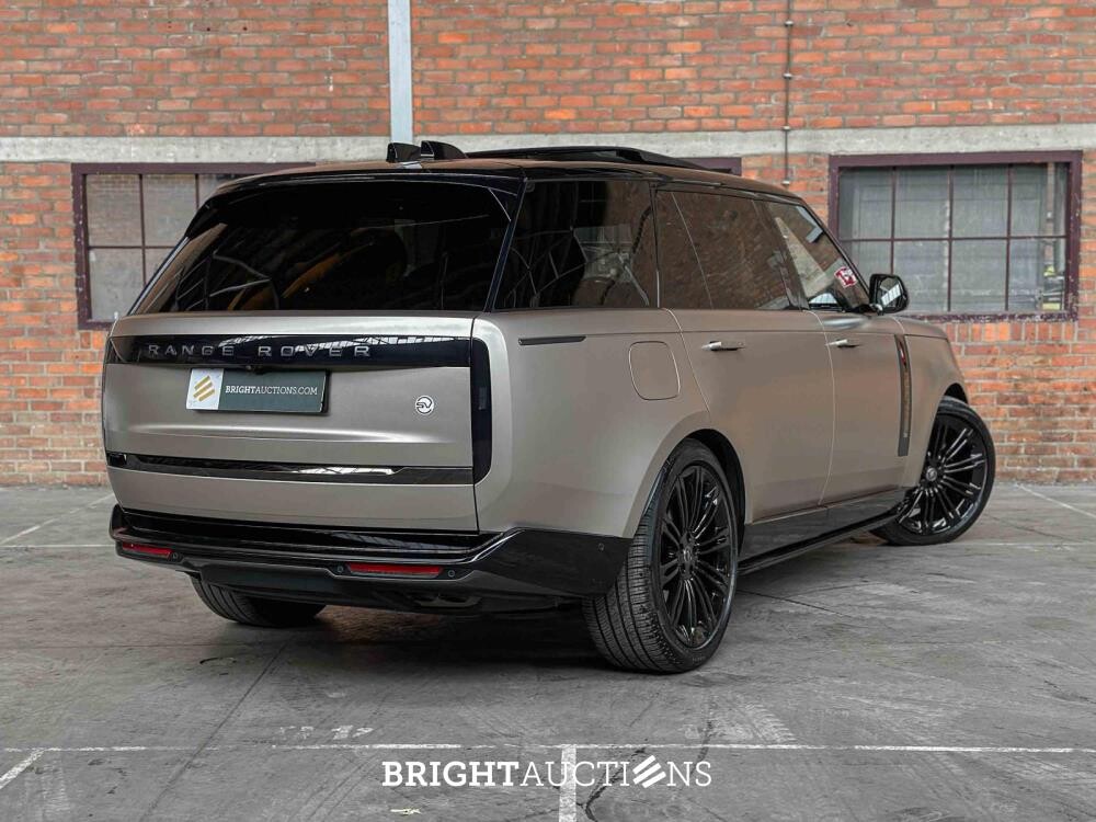 Land Rover Range Rover P530 LWB SV 4.4 V8 530pk 2023 (Fabrieksgarantie)