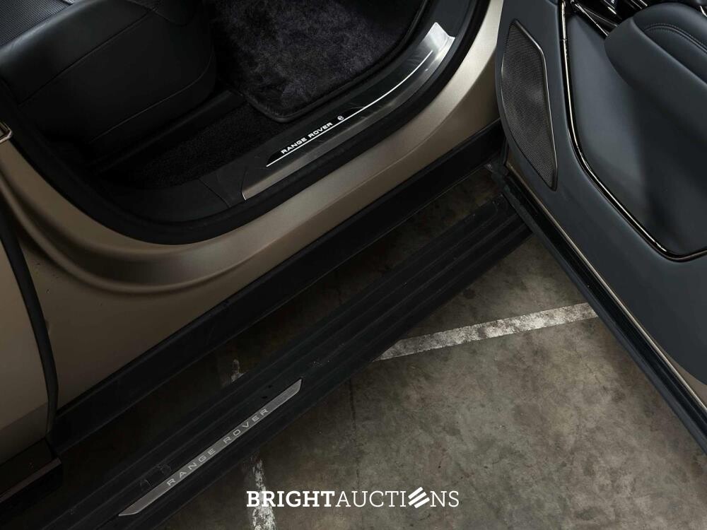 Land Rover Range Rover P530 LWB SV 4.4 V8 530pk 2023 (Fabrieksgarantie)