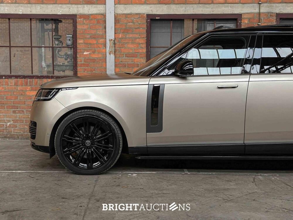 Land Rover Range Rover P530 LWB SV 4.4 V8 530pk 2023 (Fabrieksgarantie)