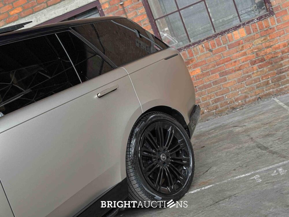 Land Rover Range Rover P530 LWB SV 4.4 V8 530pk 2023 (Fabrieksgarantie)