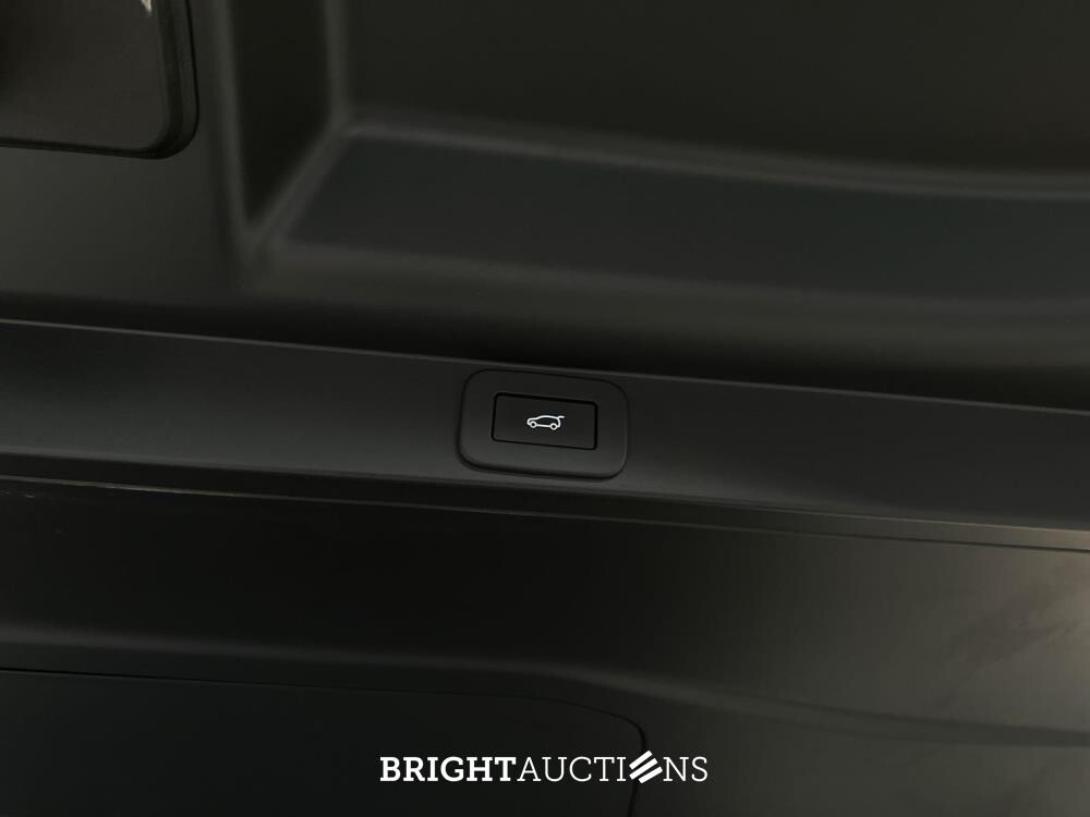 Land Rover Range Rover P530 LWB SV 4.4 V8 530pk 2023 (Fabrieksgarantie)