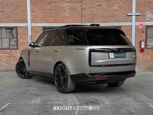 Land Rover Range Rover P530 LWB SV 4.4 V8 530pk 2023 (Fabrieksgarantie)