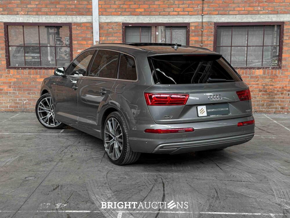 Audi Q7 3.0 TDI V6 e-tron Quattro Sport 373pk 2016 Plug-In Hybrid, SN-707-D