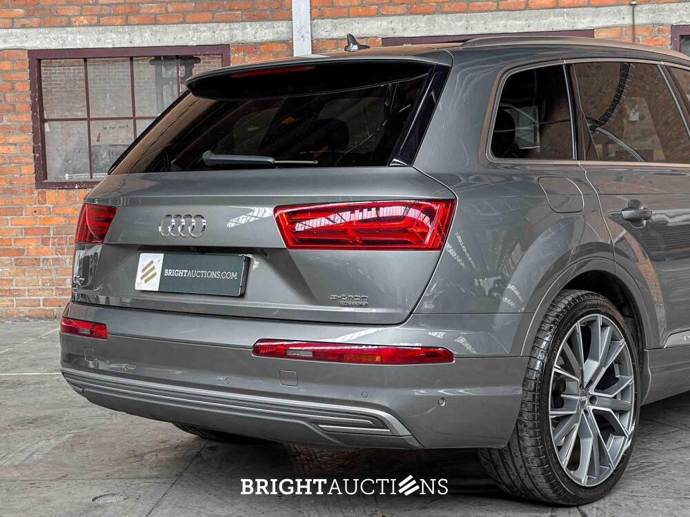 Audi Q7 3.0 TDI V6 e-tron Quattro Sport 373pk 2016 Plug-In Hybrid, SN-707-D