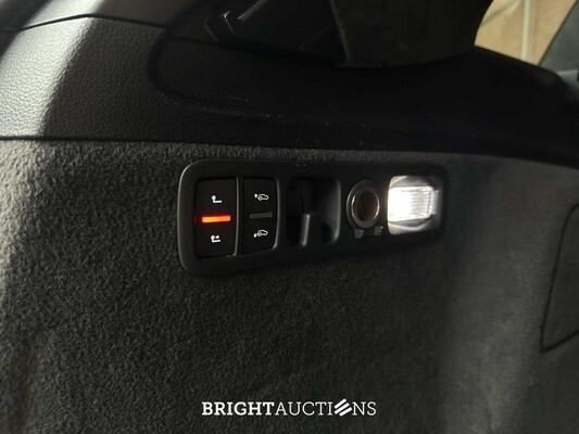 Audi Q7 3.0 TDI V6 e-tron Quattro Sport 373hp 2016 Plug-In Hybrid, SN-707-D