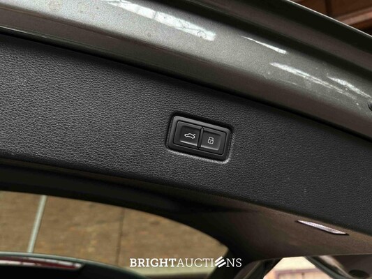 Audi Q7 3.0 TDI V6 e-tron Quattro Sport 373hp 2016 Plug-In Hybrid, SN-707-D