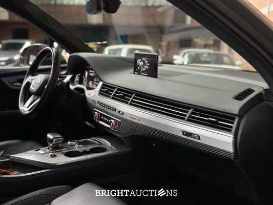Audi Q7 3.0 TDI V6 e-tron Quattro Sport 373hp 2016 Plug-In Hybrid, SN-707-D