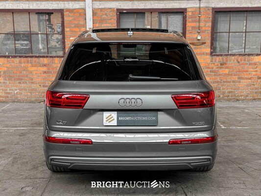 Audi Q7 3.0 TDI V6 e-tron Quattro Sport 373hp 2016 Plug-In Hybrid, SN-707-D