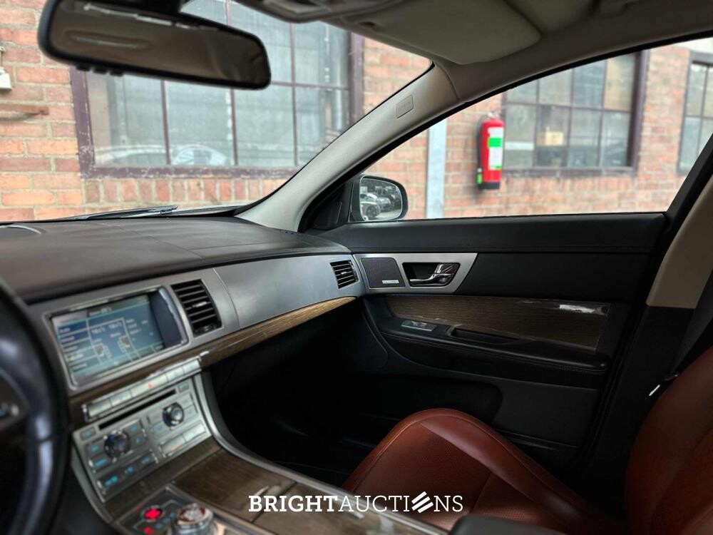 Jaguar XF 4.2 SV8 Supercharged 416pk 2008 (Origineel-NL), 31-ZL-GR Youngtimer