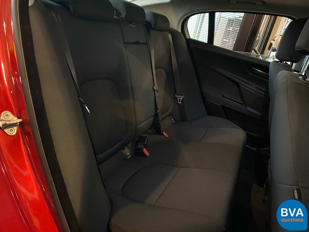 Jaguar XE 2.0D Prestige 163hp 2015 -Org. NL-, HS-269-F.