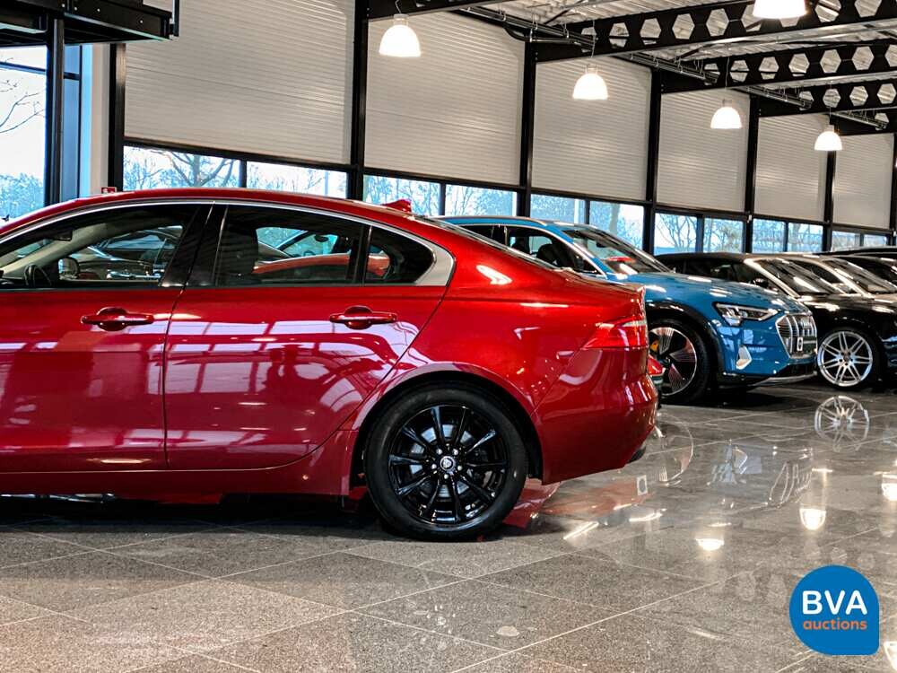 Jaguar XE 2.0D Prestige 163hp 2015 -Org. NL-, HS-269-F.