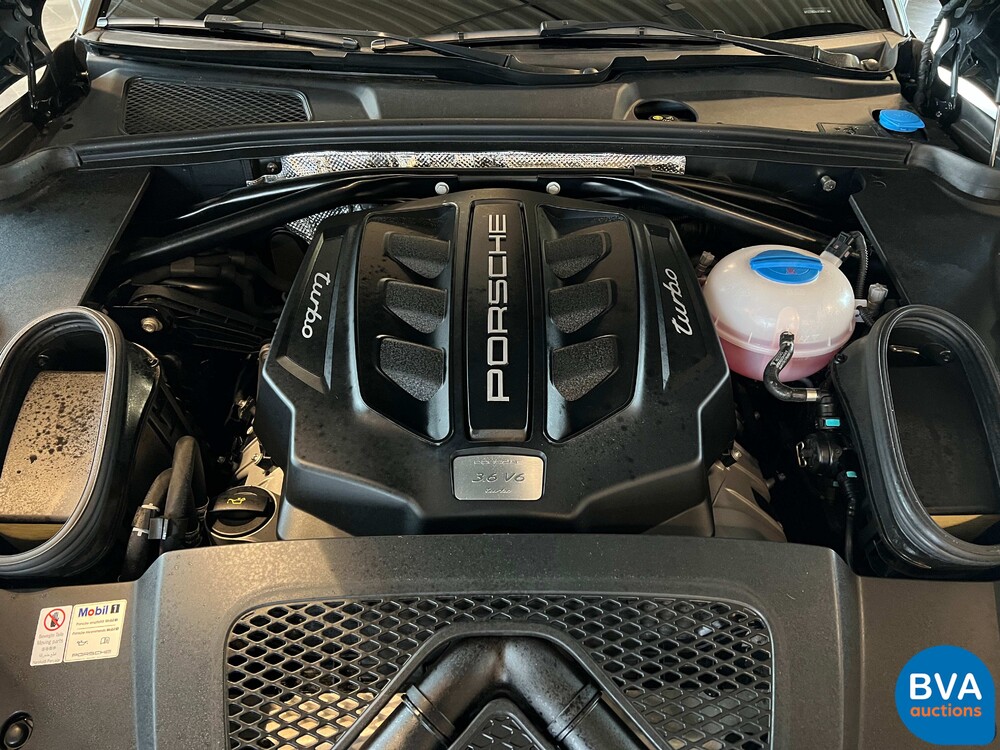 Porsche Macan 3.6 Turbo 400PS 2017 -Org NL-, NB-938-F.