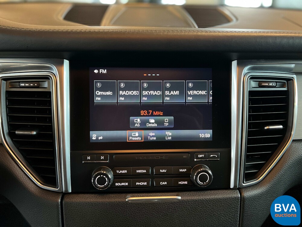 Porsche Macan 3.6 Turbo 400PS 2017 -Org NL-, NB-938-F.