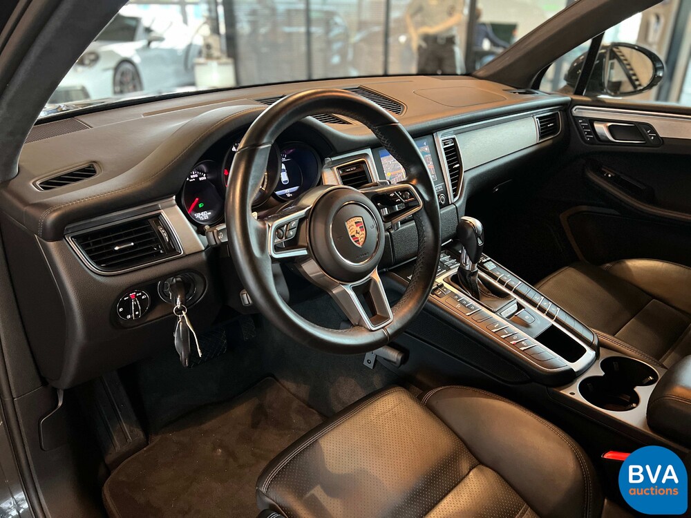 Porsche Macan 3.6 Turbo 400PS 2017 -Org NL-, NB-938-F.