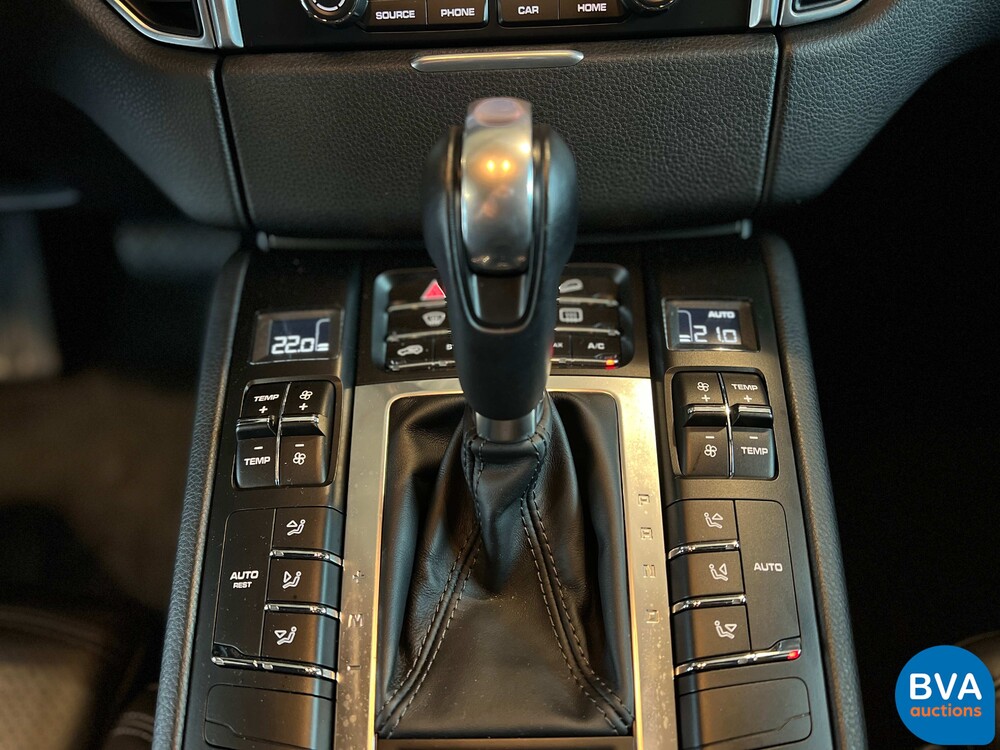 Porsche Macan 3.6 Turbo 400PS 2017 -Org NL-, NB-938-F.
