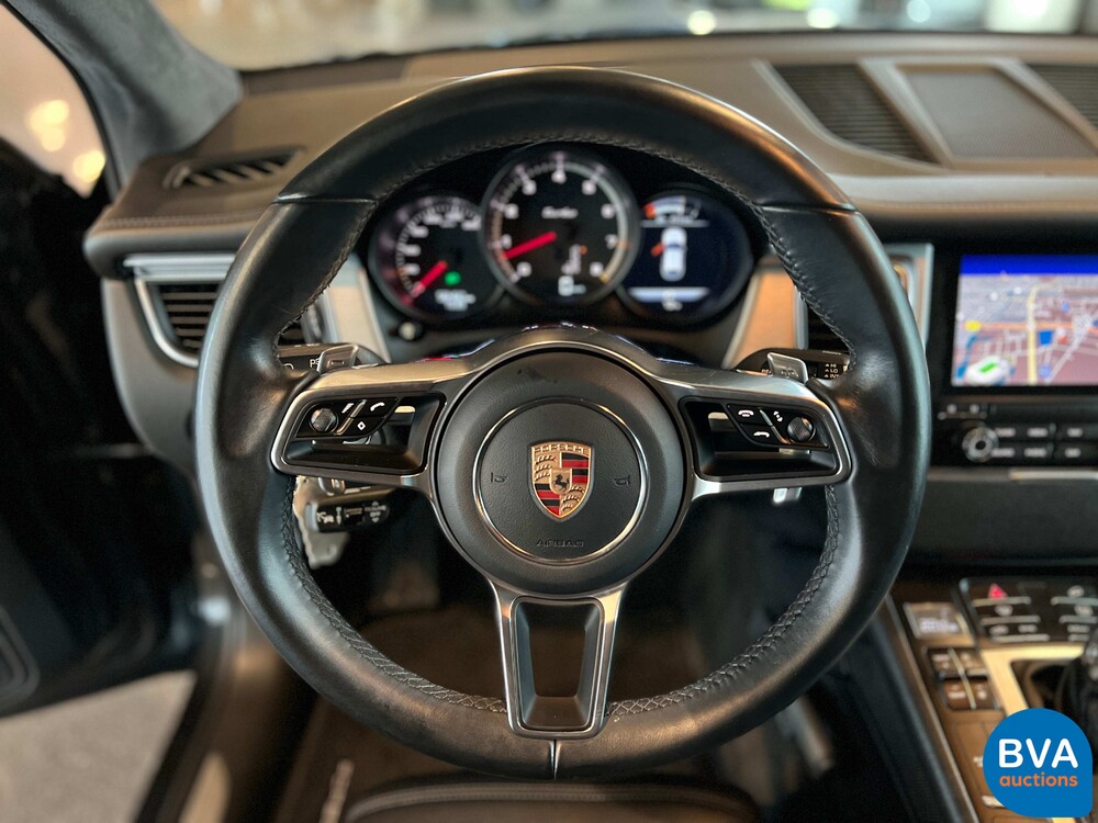 Porsche Macan 3.6 Turbo 400PS 2017 -Org NL-, NB-938-F.