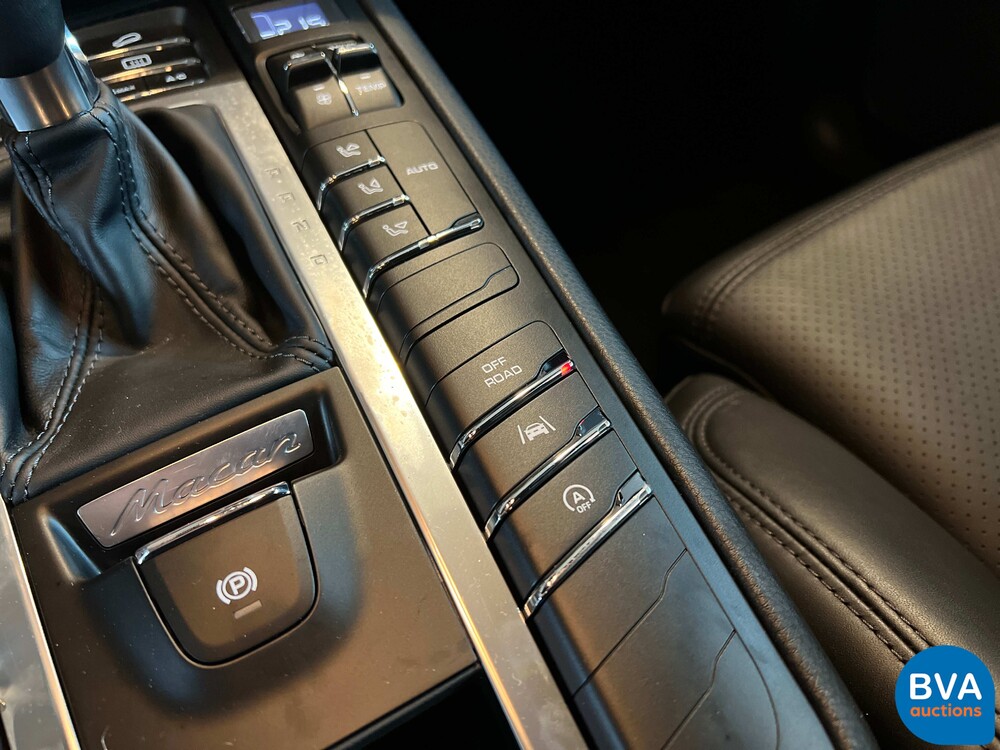 Porsche Macan 3.6 Turbo 400PS 2017 -Org NL-, NB-938-F.