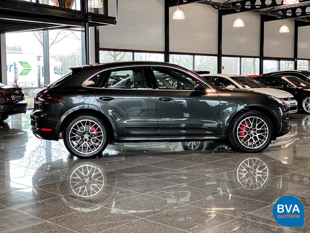 Porsche Macan 3.6 Turbo 400PS 2017 -Org NL-, NB-938-F.