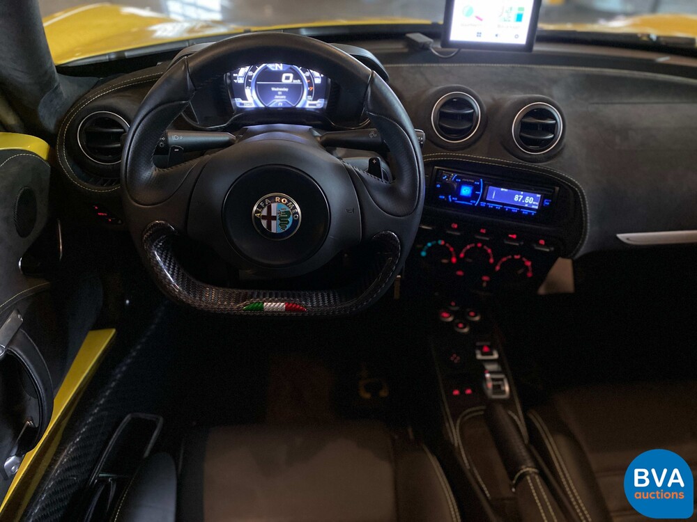 Alfa-Romeo 4C Spider 1750TBI Carbon TCT A6 240hp Cabriolet, PP-846-X.
