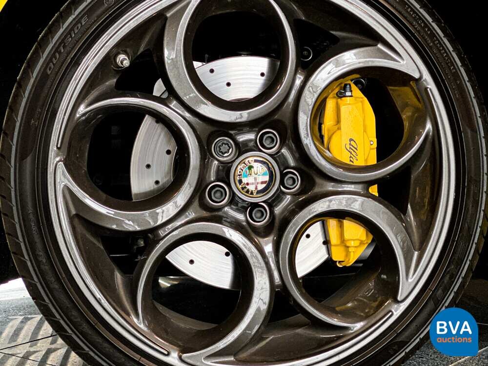 Alfa-Romeo 4C Spider 1750TBI Carbon TCT A6 240hp Cabriolet, PP-846-X.
