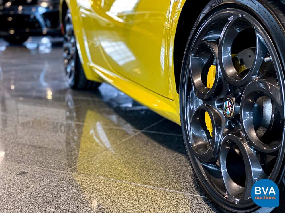 Alfa-Romeo 4C Spider 1750TBI Carbon TCT A6 240hp Cabriolet, PP-846-X.