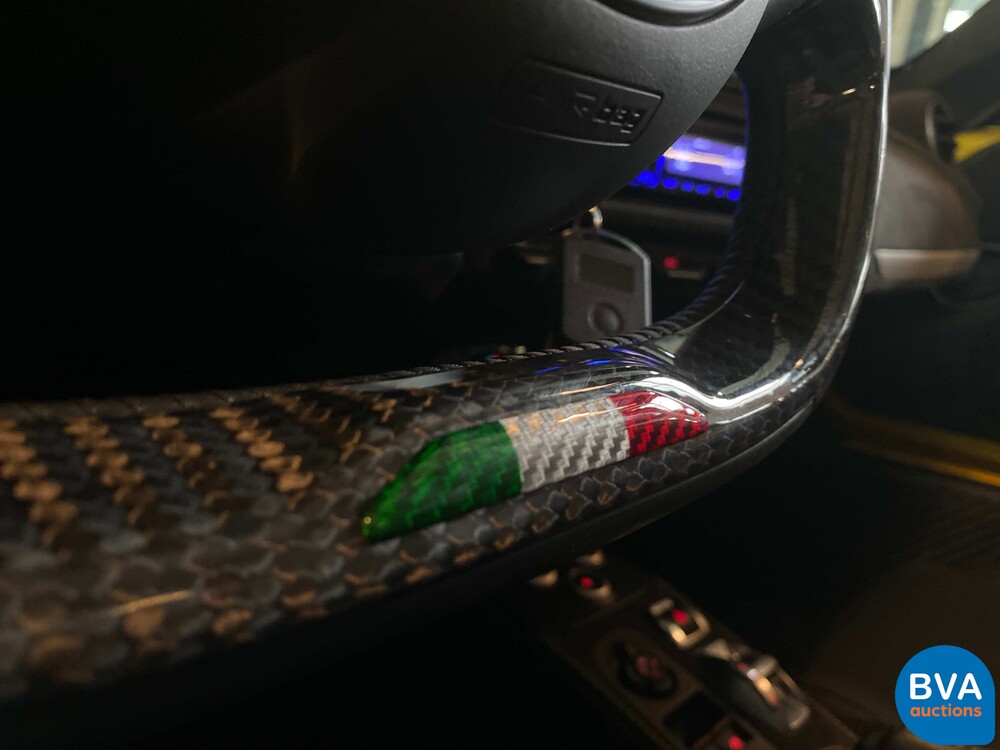 Alfa-Romeo 4C Spider 1750TBI Carbon TCT A6 240hp Cabriolet, PP-846-X.