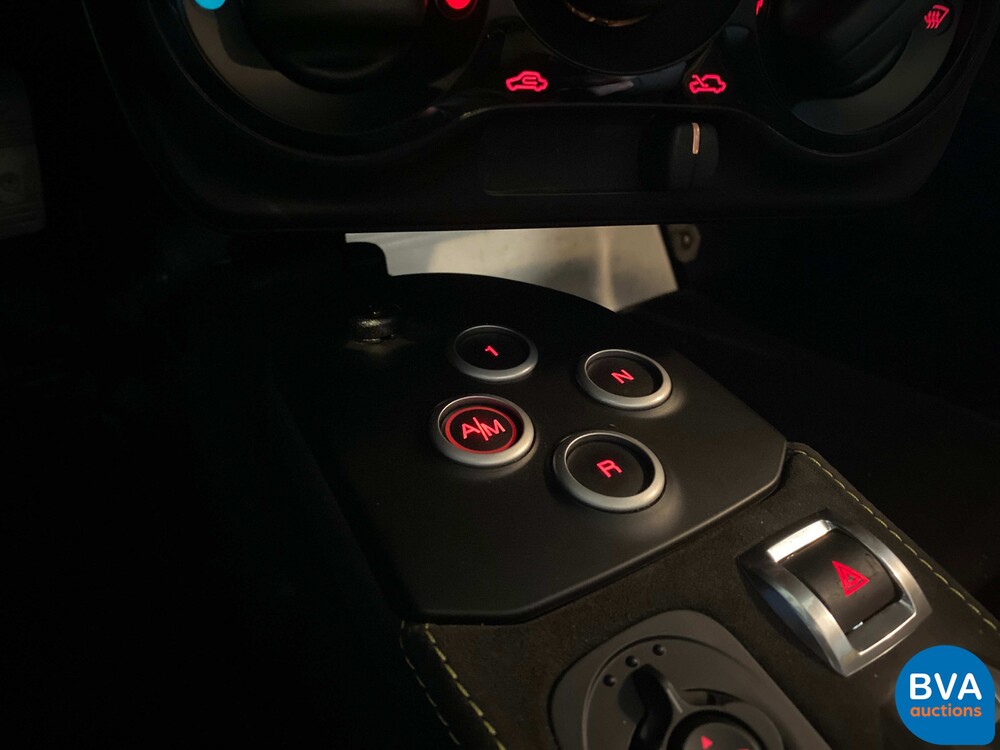 Alfa-Romeo 4C Spider 1750TBI Carbon TCT A6 240hp Cabriolet, PP-846-X.