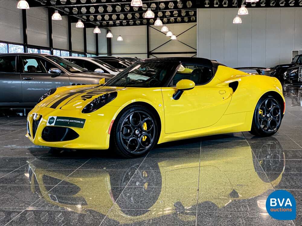 Alfa-Romeo 4C Spider 1750TBI Carbon TCT A6 240hp Cabriolet, PP-846-X.