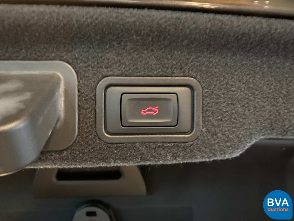 Audi A8 6.3 W12 quattro Lang Pro Line+ 500hp 2011 -Org. NL-, 04-RHV-9.