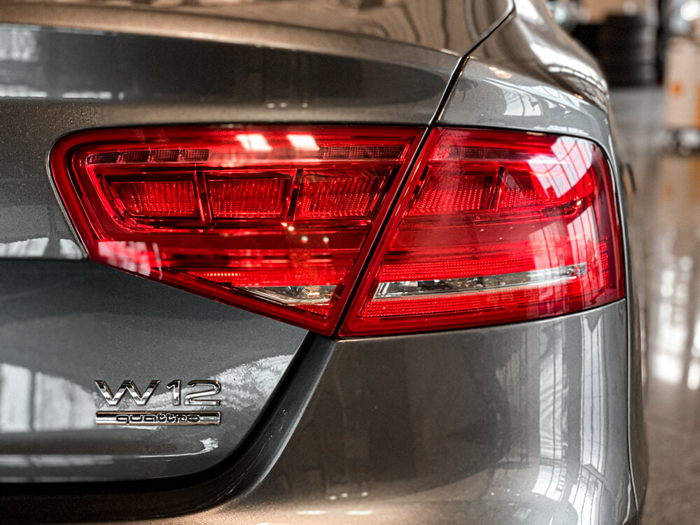 Audi A8 6.3 W12 quattro Lang Pro Line+ 500hp 2011 -Org. NL-, 04-RHV-9.