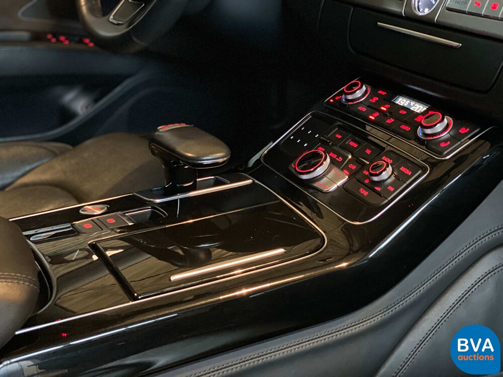 Audi A8 6.3 W12 quattro Lang Pro Line+ 500hp 2011 -Org. NL-, 04-RHV-9.