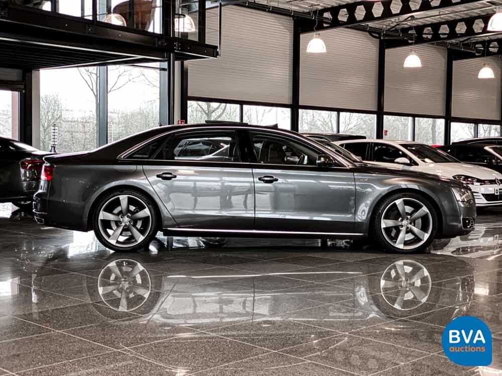 Audi A8 6.3 W12 quattro Lang Pro Line+ 500hp 2011 -Org. NL-, 04-RHV-9.