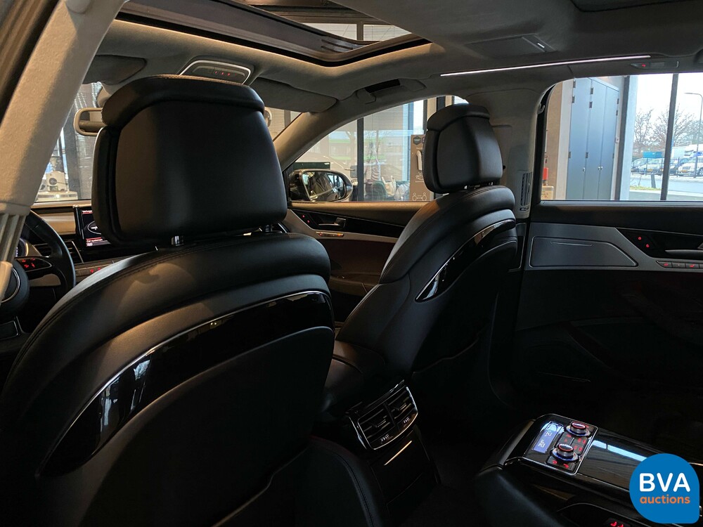 Audi A8 6.3 W12 quattro Lang Pro Line+ 500hp 2011 -Org. NL-, 04-RHV-9.