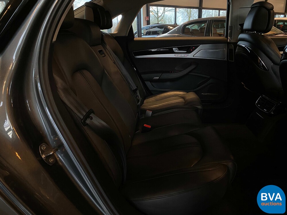 Audi A8 6.3 W12 quattro Lang Pro Line+ 500hp 2011 -Org. NL-, 04-RHV-9.